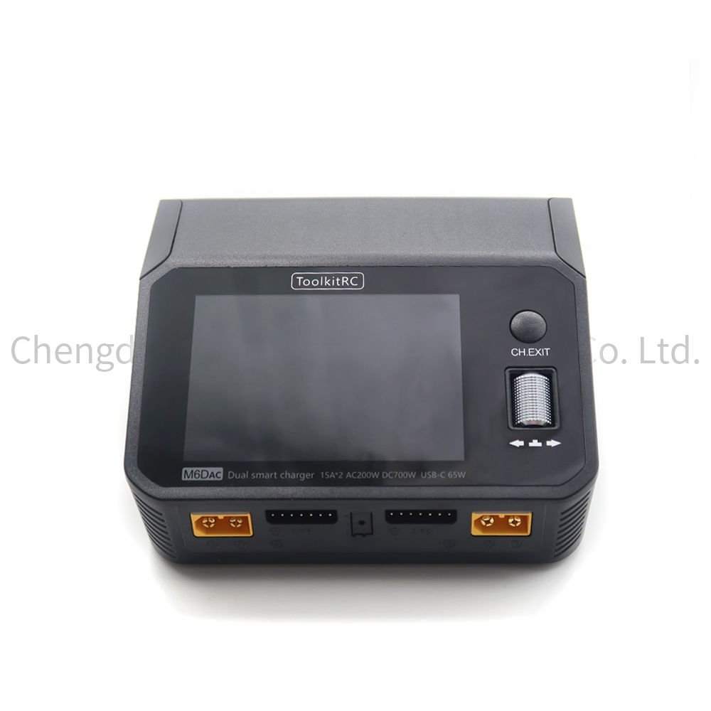 ToolkitRC M6DAC AC 200W DC 700 - Toolkitrc M6Dac Smart Charger recensie en prijs